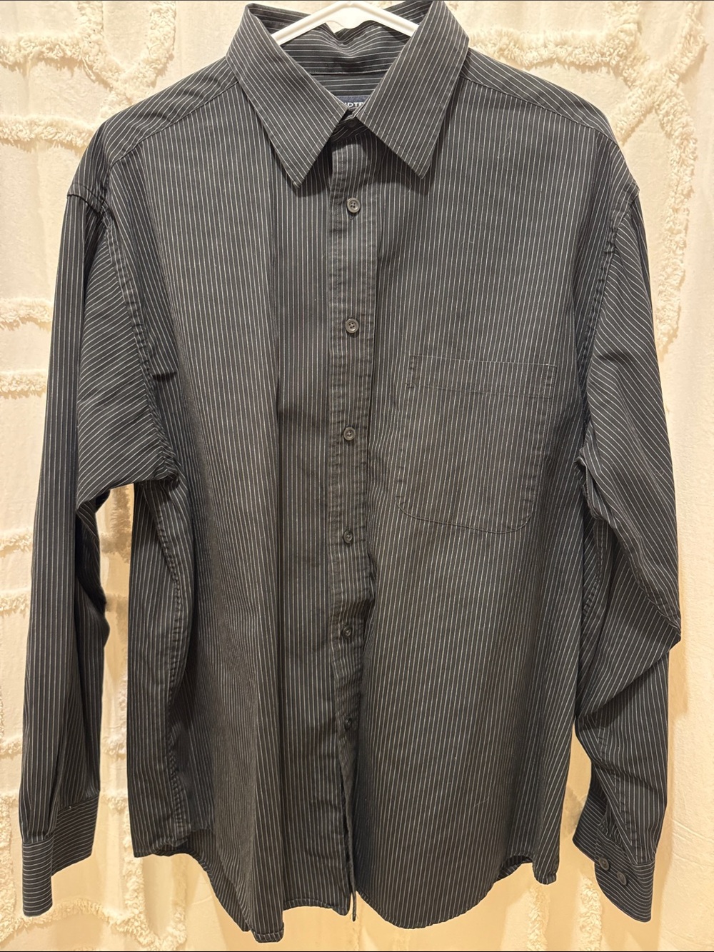 Roundtree & Yorke Men's Black Pinstripe Dress Shirt
